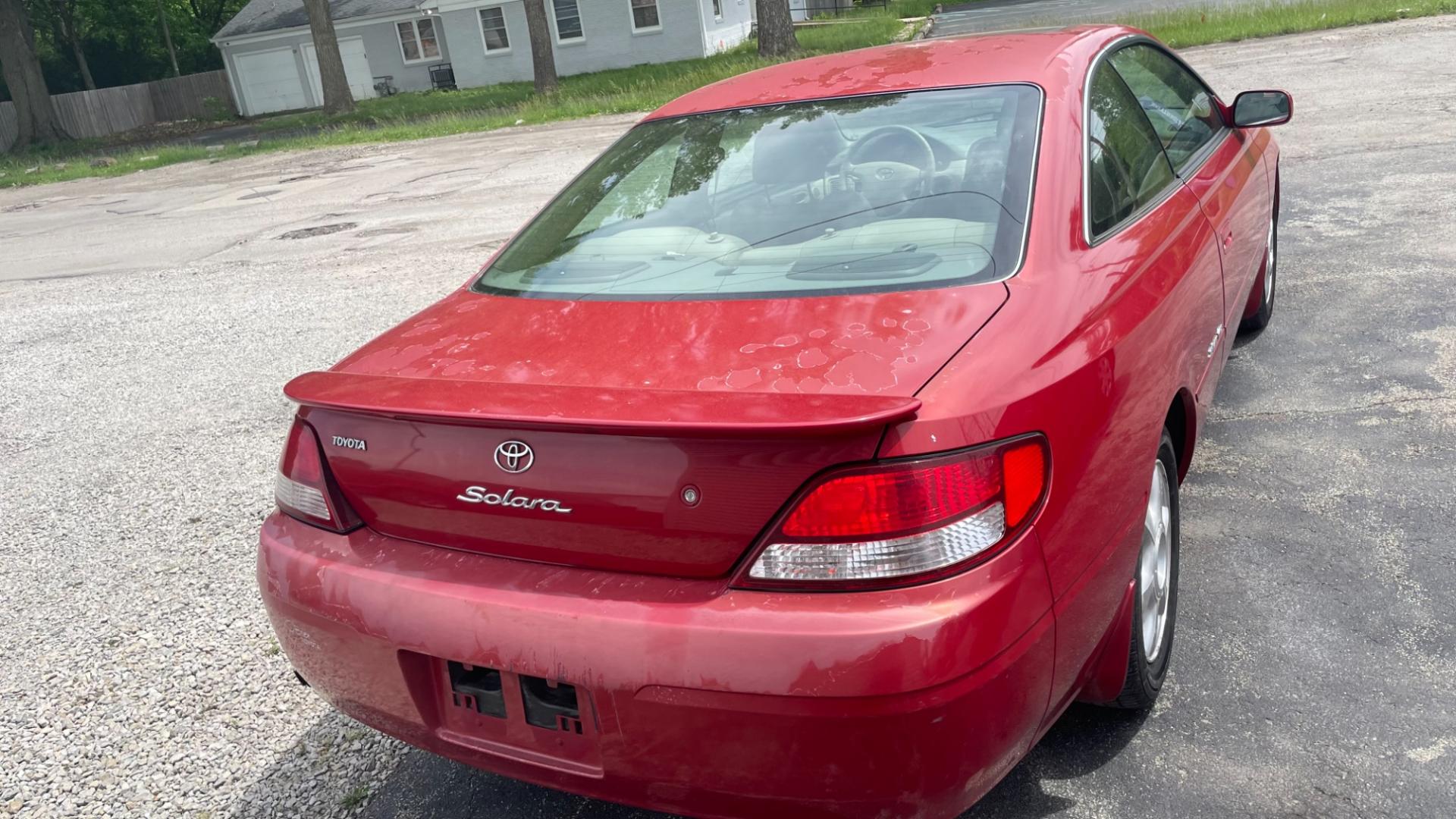 2002 RED /GRAY Toyota Camry Solara SE (2T1CF28P12C) , 4-Speed Automatic transmission, located at 2710A Westlane Rd., Indianapolis, IN, 46268, (317) 291-2000, 39.885670, -86.208160 - Photo#3